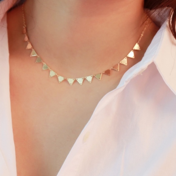 Trendy Jewels Jewelry - Pretty Gold Chain Dainty Triangles Necklace